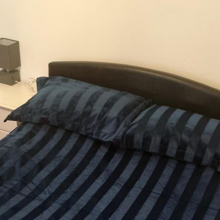 شقة Brucefield Avenue, دنفرملاين المظهر الخارجي الصورة